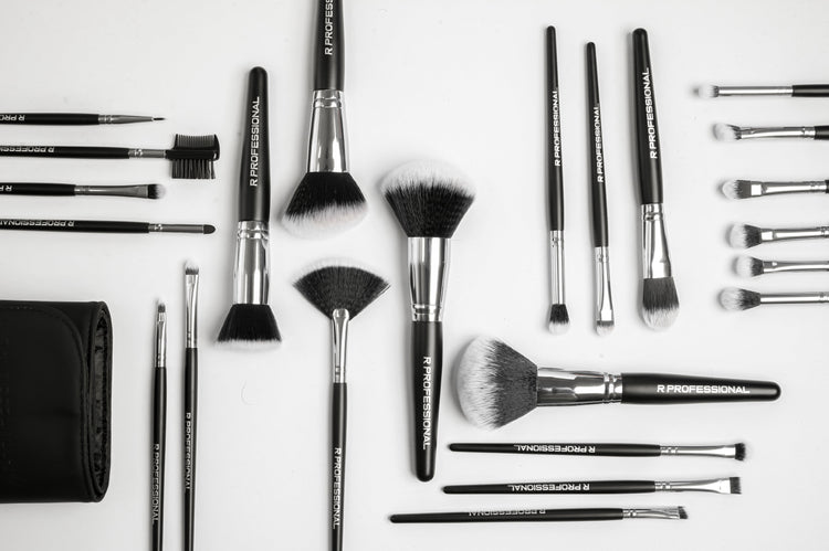 24-Piece Essential Brush Set