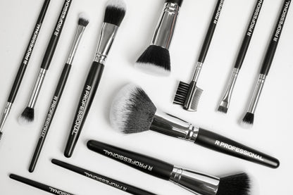 R PROFESSIONAL Essential Makeup Brush Set (24pieces)